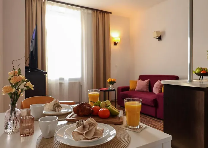 Quiet And Comfortable Apartment Perfect For 2 Guests With Easy Self Check In